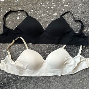 True kind set of 2 wirefree bras - M